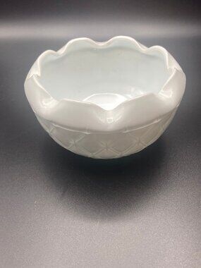Indiana Glass Milkglass Quilted Dish